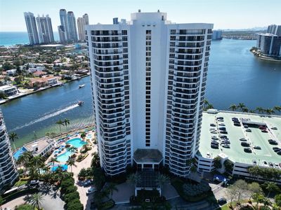 19101 Mystic Pointe Dr #904, Miami, FL, 33180