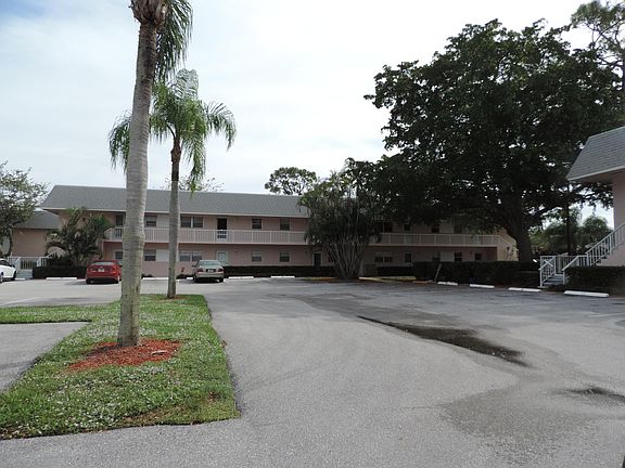 2nd image of 18081 SE Country Club Drive #30