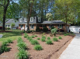 402 Queen Annes Rd, Greenville, NC 27858