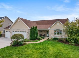 821 Patriot Pkwy, Elburn, IL 60119