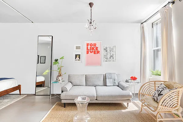 Sold by Compass | media 1