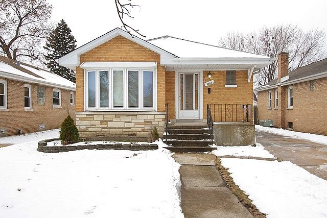 1st image of 10104 S Utica Ave