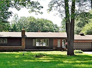 352 Lewiston Rd, Topsham, ME 04086