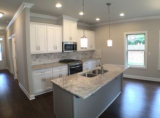 4001 Sovereign Dr, Buford, GA 30519
