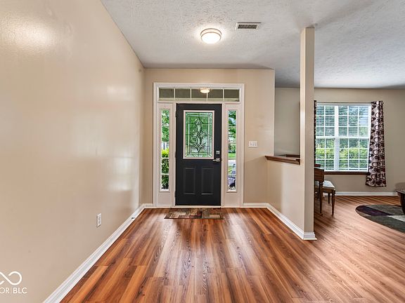 5th image of 10796 Chestnut Heath Ct