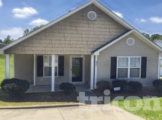 5511 Peachwood Dr, Charlotte, NC 28216