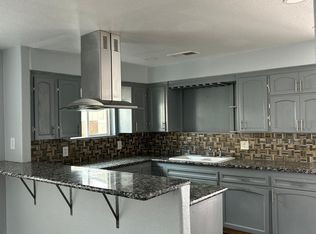 5044 E Huntington Ave, Fresno, CA 93727