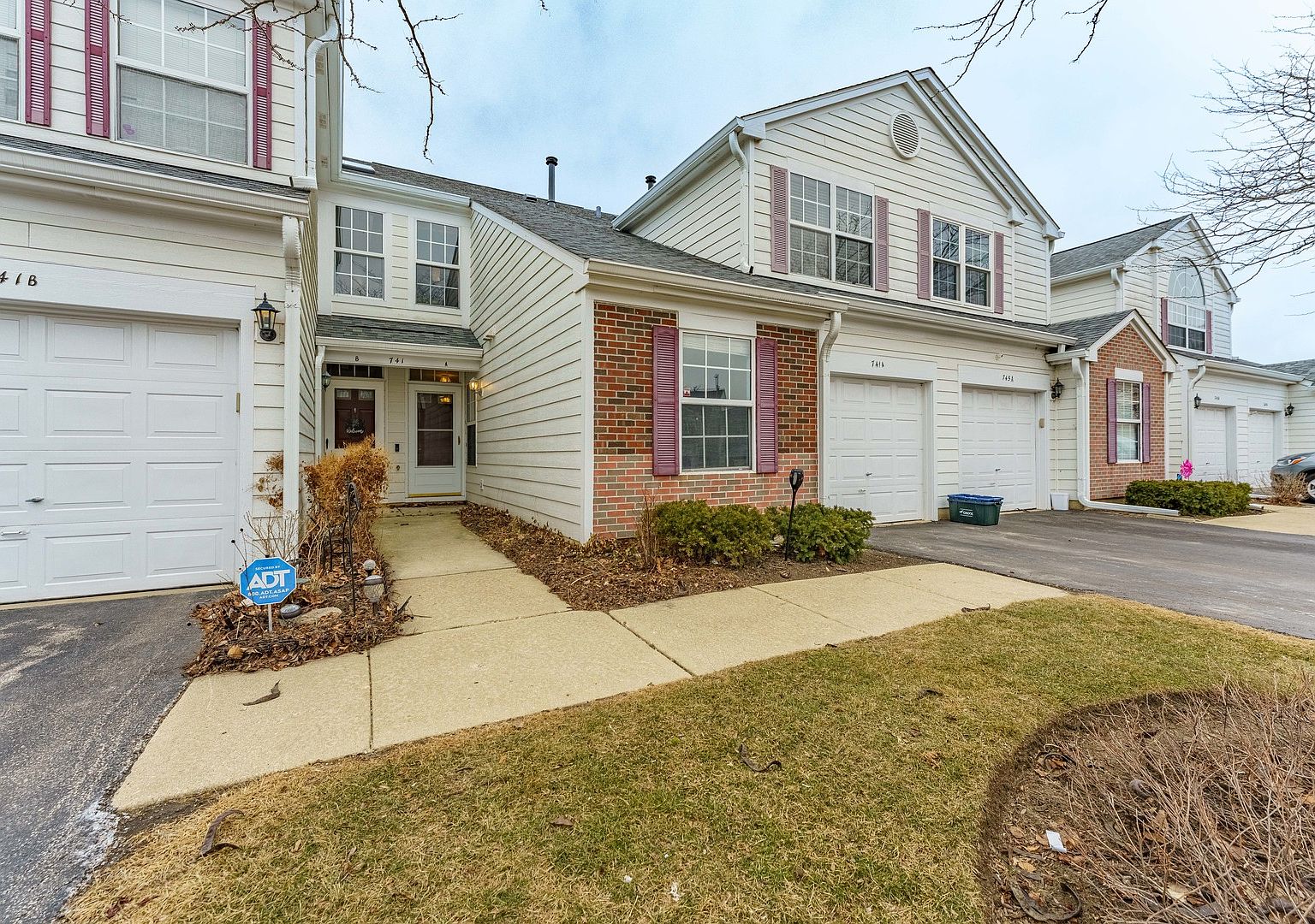 741 W Streamwood Blvd #A