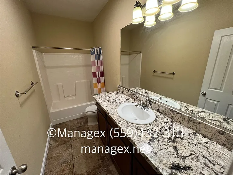 1151 E Pinehurst Ave — Photo 16