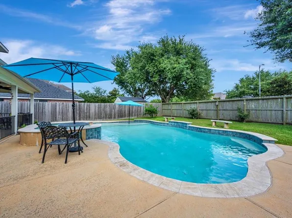 2114 Camdon Dr, Deer Park, TX 77536