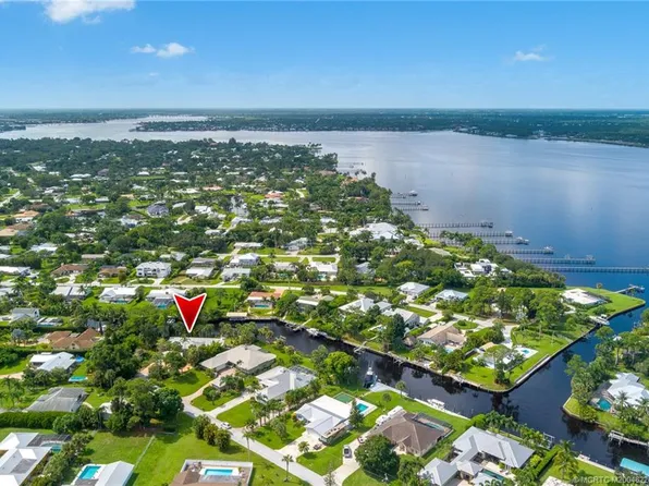 1844 NW Pine Tree Ln, Stuart, FL 34994
