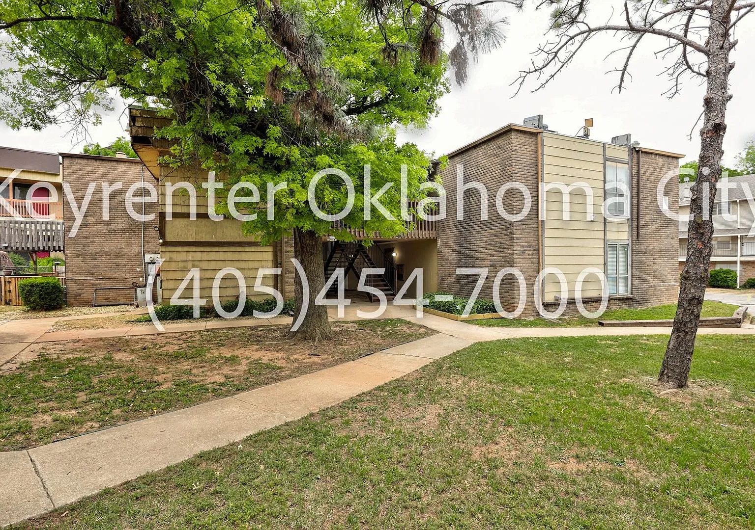 6554 N. Meridian Ave. Townhouse — Photo 3