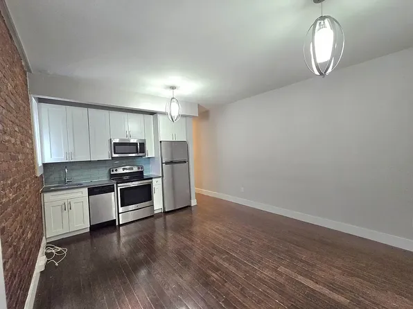 614 Marlborough Road image 1 of 6