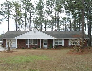 1st image of 832 N Shore Dr