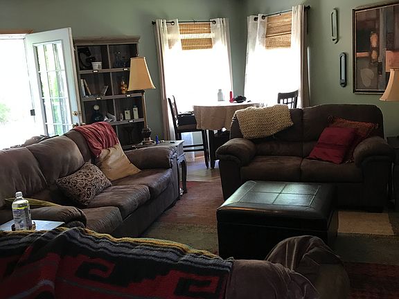 3rd image of 620 Mustang Canyon Dr