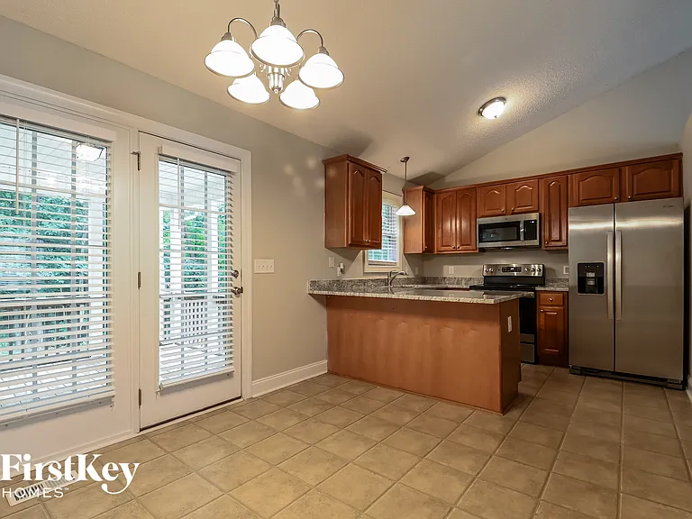101 Ayden Dr — Photo 4