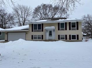 7466 Melody Dr NE, Fridley, MN 55432