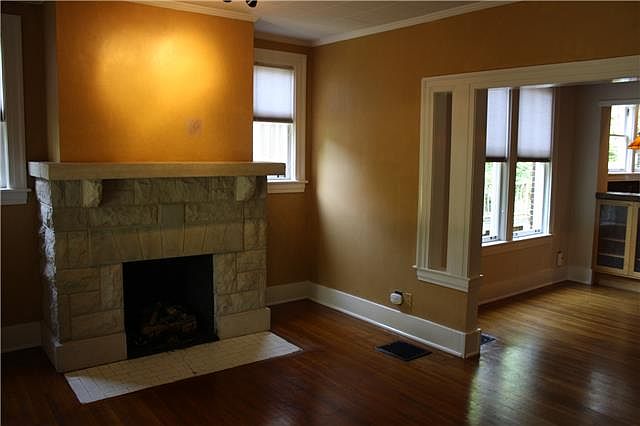 2nd image of 3526 Murphy Rd