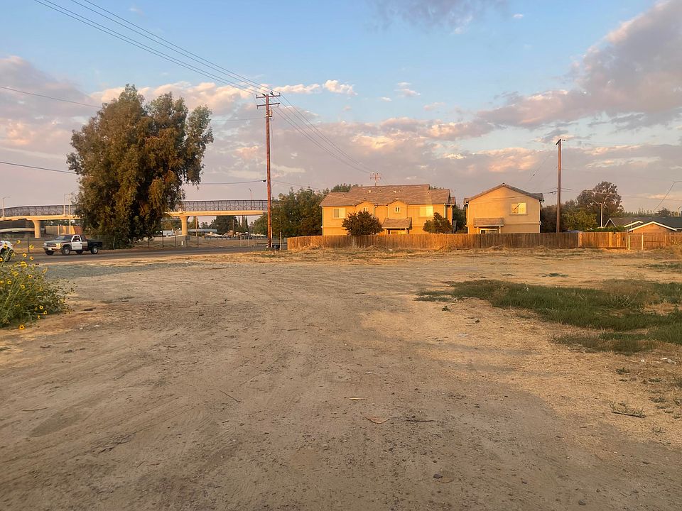 2nd image of 0 E Noble Avenue