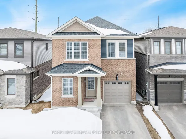 27 Harvest Cres, Barrie, ON L9J 0T3