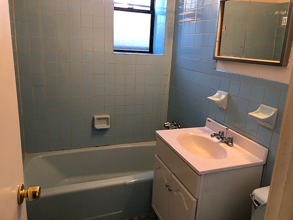 5th image of 3010 34th St #2