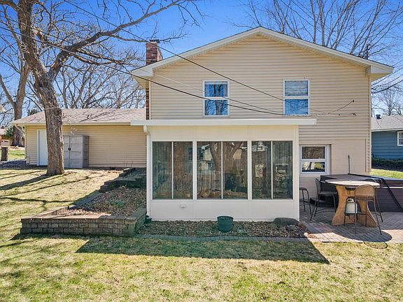 3rd image of 7132 Coachwood Cir
