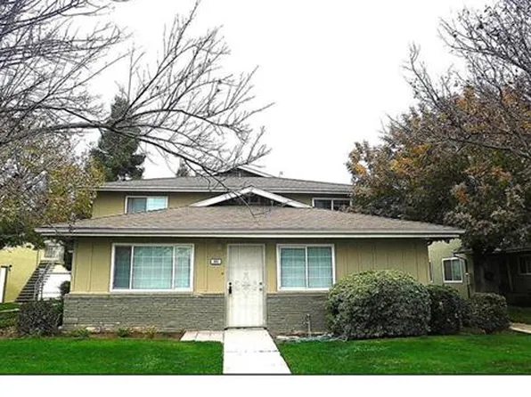 481 W Santa Ana Ave APT 1, Clovis, CA 93612