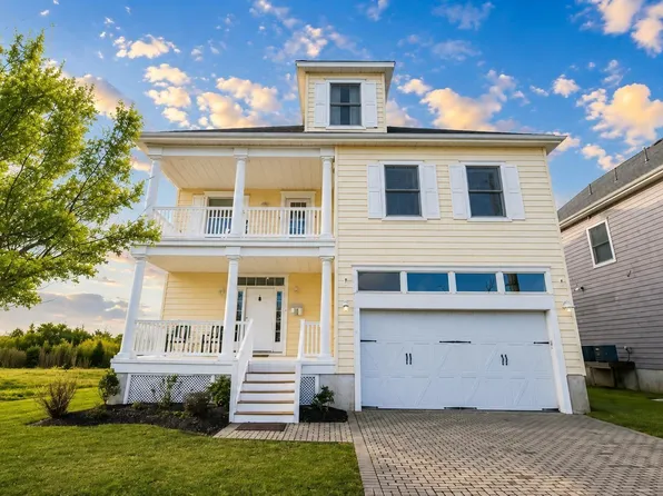 2070 W Riverside Dr, Atlantic City, NJ 08401