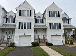 307 W High St, Bound Brook, NJ 08805