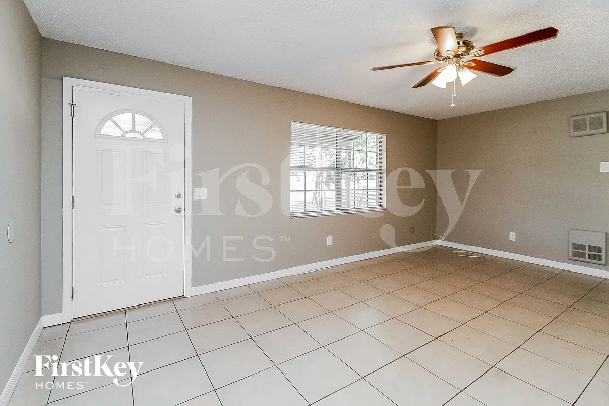 Building Photo - 3639 Shalimar Ct