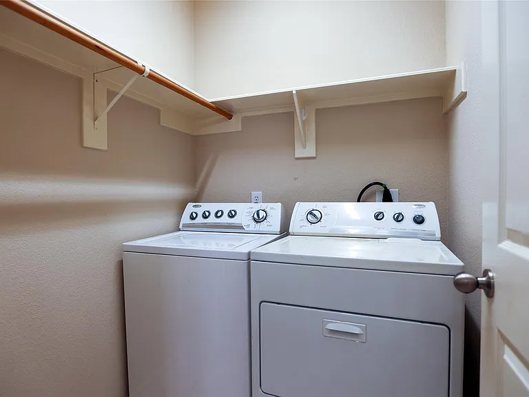 5102 Heatherdawn Ct — Photo 30