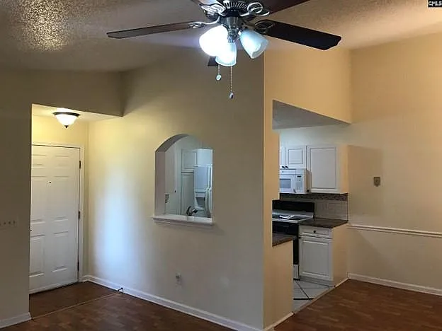 743 Coventry Ln #B7 — Photo 16