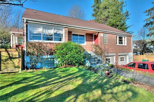 1st image of 9013 Forest Hill Pl NW