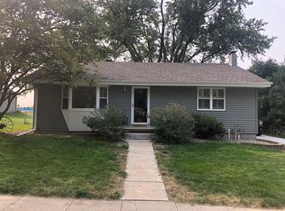 529 South Ave, Gretna, NE 68028
