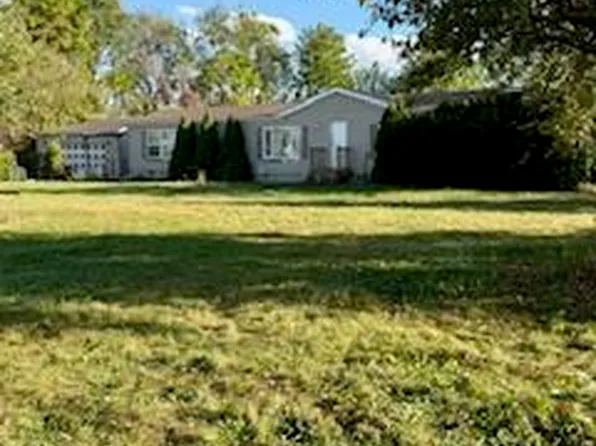 2208 E 450 S, La Porte, IN 46350