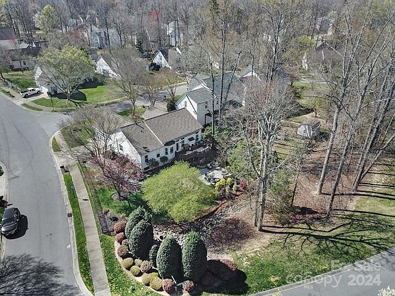 4th image of 13627 Toka Ct