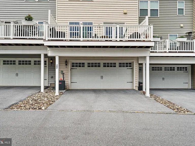 207 Quarry Point Rd — Photo 36