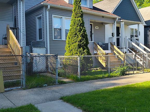 2nd image of 2053 W 70th St