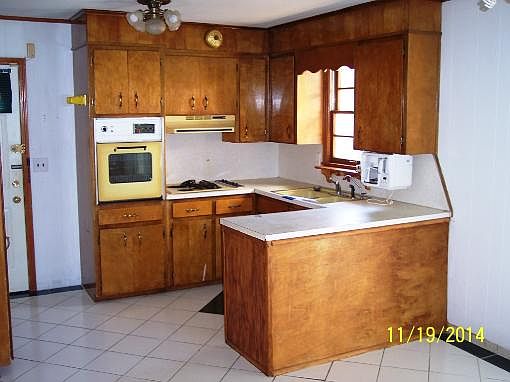 2nd image of 3439 Forest Square Rd