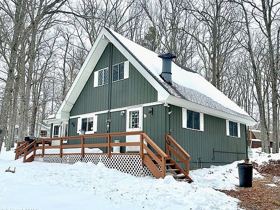 3rd image of 350 Oak Hill Rd