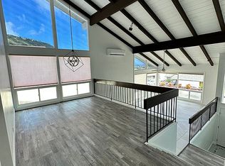 873 Hahaione St, Honolulu, HI 96825