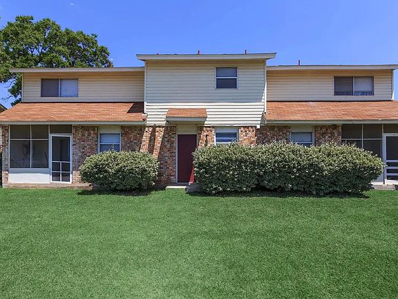 3rd image of 2001 Slayden St #8741