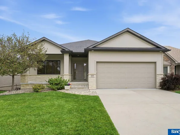 9230 S 71st St, Lincoln, NE 68516