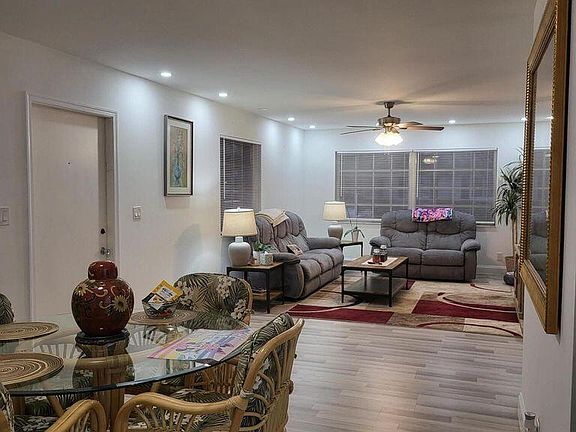 4th image of 10137 45th Ave S #433