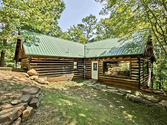 2nd image of 1121 County Road 480