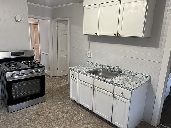 4th image of 344-3 Cedar St