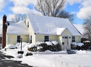 5 Trumbull St, Vernon, CT 06066