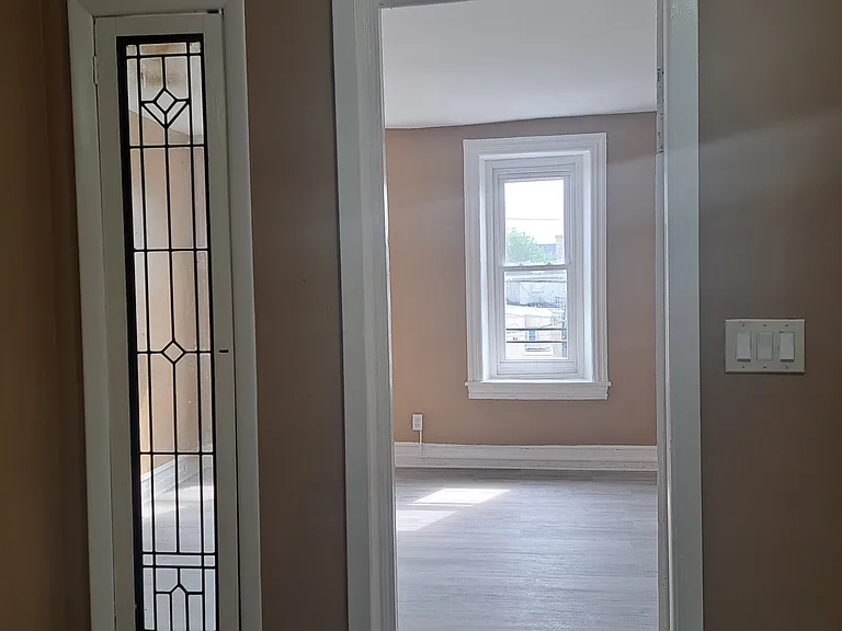 134 N Hall St — Photo 10