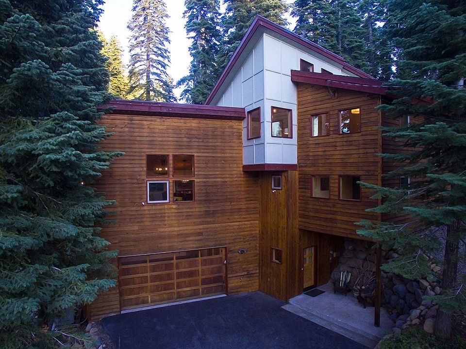 1st image of 11374 Skislope Way