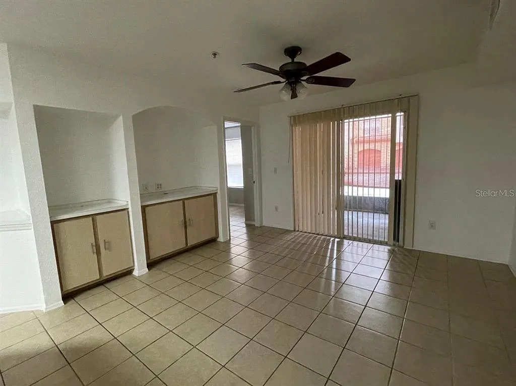 2 bed, 2.0 bath, 990 sqft, $1,800 — Photo 3